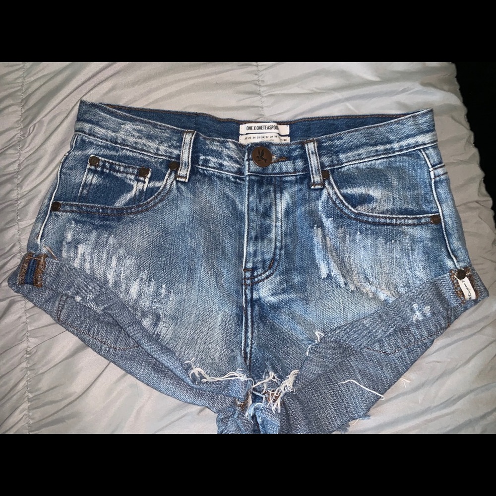 One teaspoon shorts size 26
